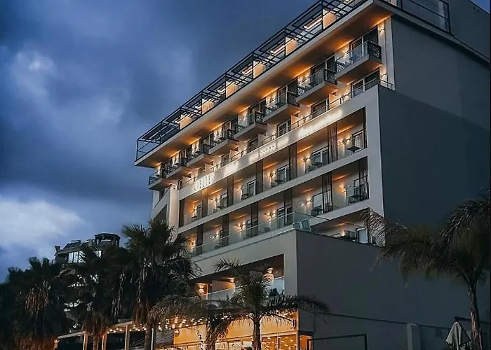 Amr Hotel - Durres