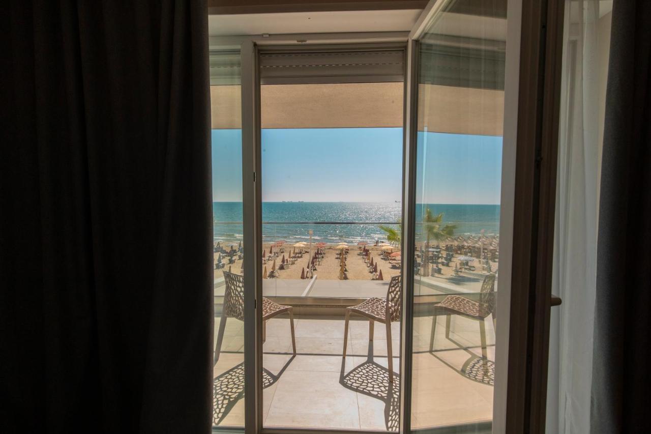 Hotel Amr - Durres 4*
