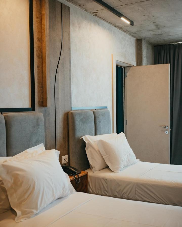 Hotel Amr - Durres 4*