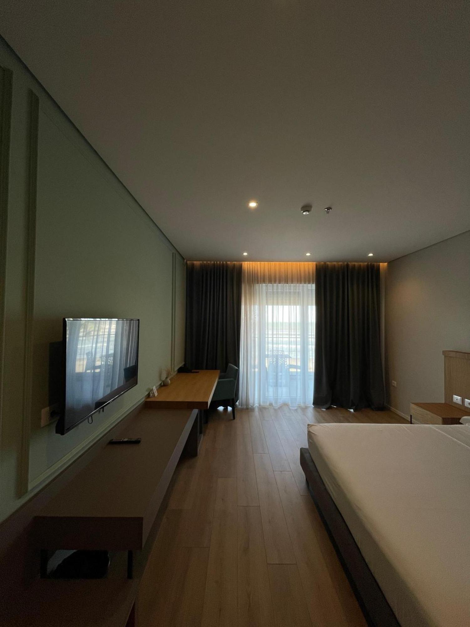 Amr - Durres Hotel Škalngur